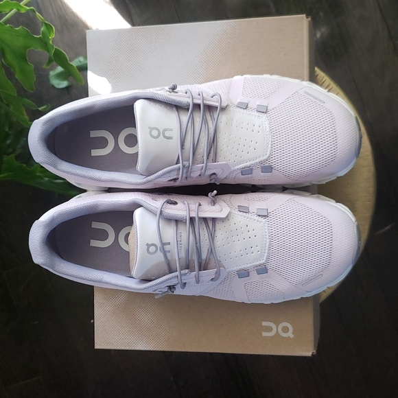 On Running Cloud 5 Women's Sneakers - Picture 6 of 13